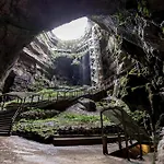 La Le Petit Bois, Près Rocamadour, Padirac