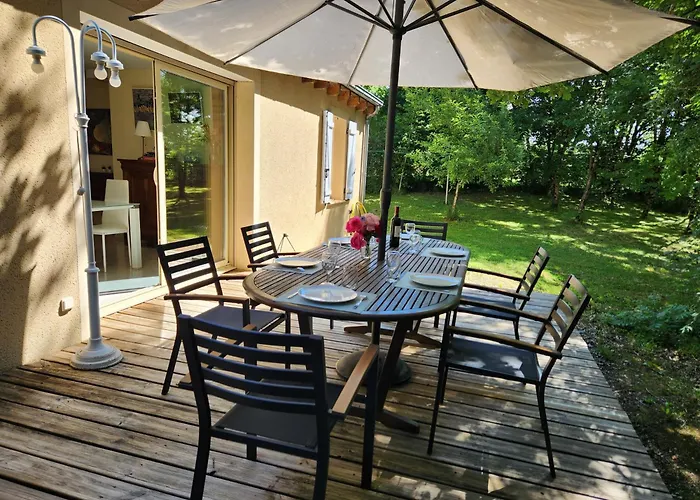 Le Petit Bois, Pres De Rocamadour, Padirac * Lavergne (Lot)